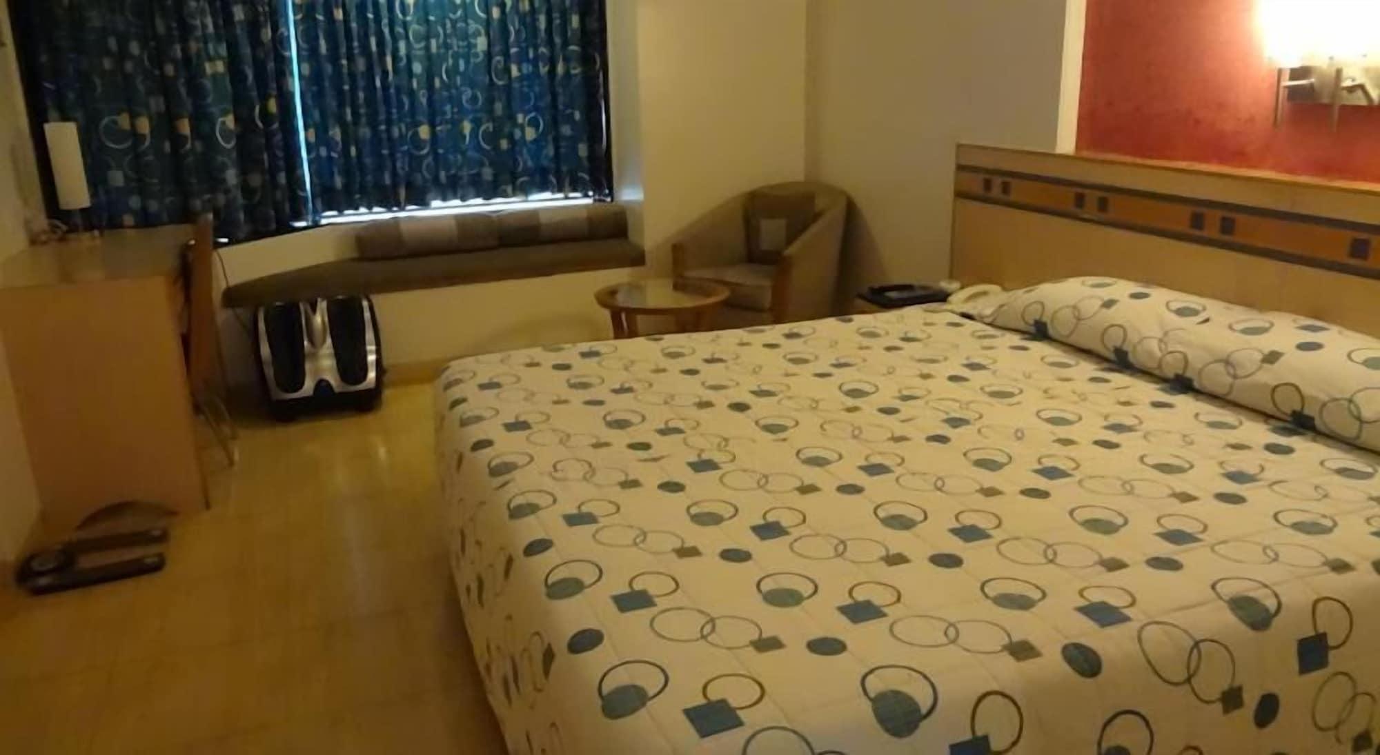 Hotel Suncity Residency Mumbai  Buitenkant foto