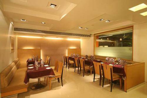 Hotel Suncity Residency Mumbai  Buitenkant foto